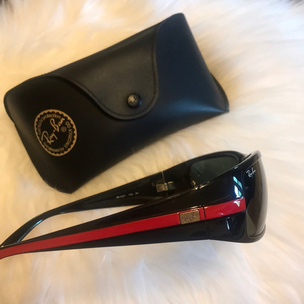 Unisex Ray Ban sunglasses